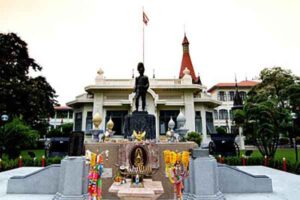 "ท้าวหิรัญพนาสูร" (ท้าวฮู ) เทพผู้อารักขารัชกาลที่ 6 ช่วย ...